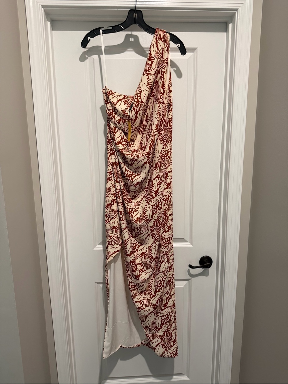 Alexia Admor One-Shoulder Leaf Print Dress